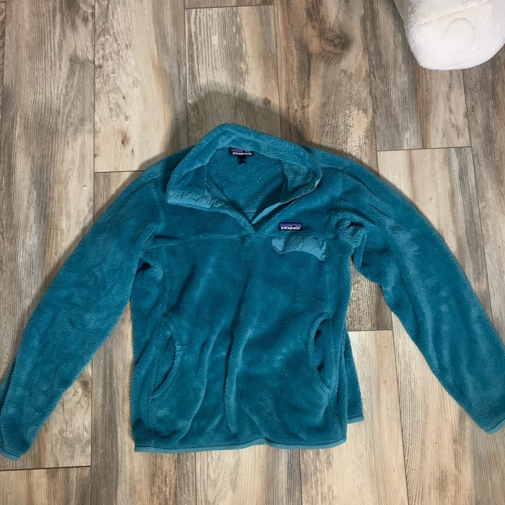 blue fuzzy patagonia!
